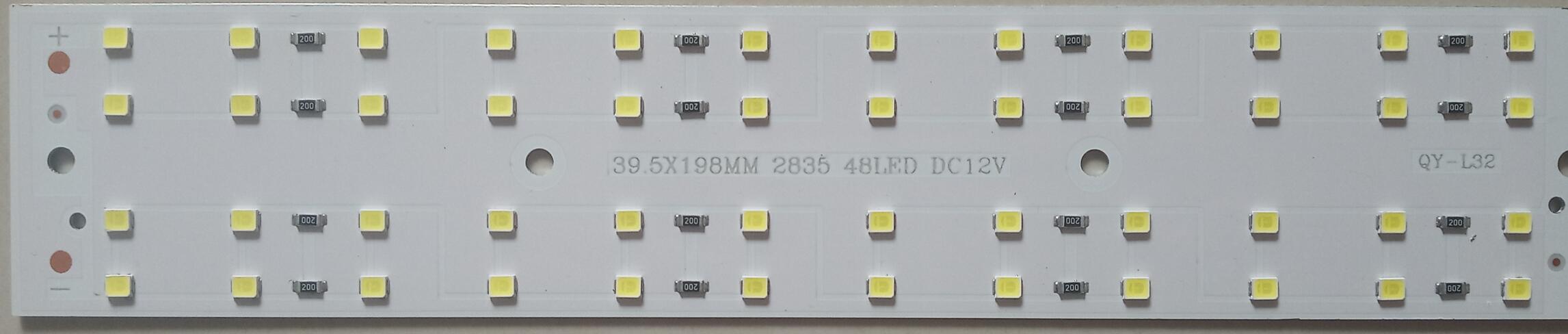 Montagem de PCB LED